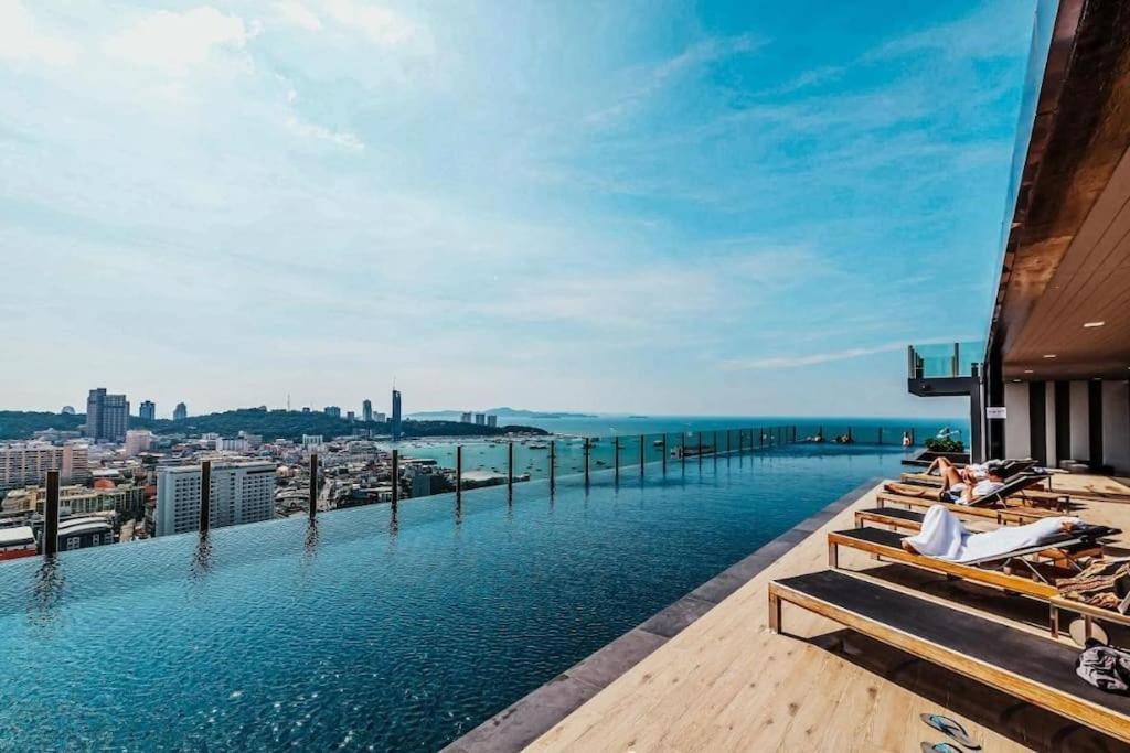 Appartement Pattaya, Sky Pool And Next To The *